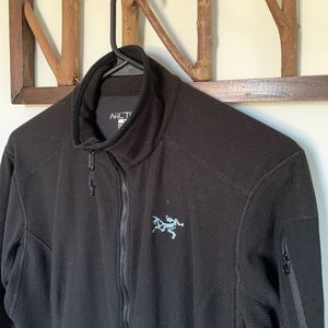 Arcteryx black full zip jacket